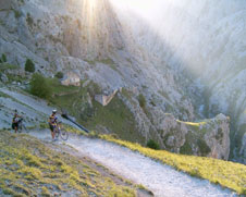 2005: Vuelta al macizo central de los Urrieles (Picos de Europa)